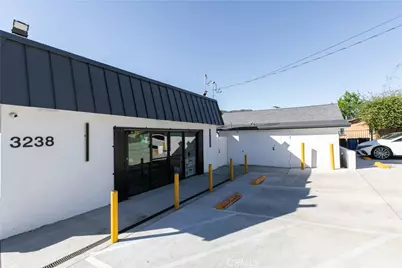 3238 Foothill Boulevard, La Crescenta, CA 91214 - Photo 9