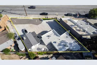 3238 Foothill Boulevard, La Crescenta, CA 91214 - Photo 11