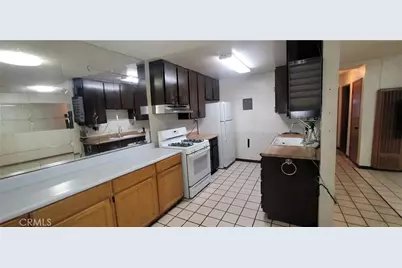 14805 Chase Street #105, Panorama City, CA 91402 - Photo 3