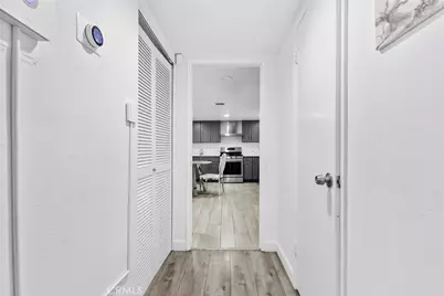 8801 Cedros Avenue #7, Panorama City, CA 91402 - Photo 11