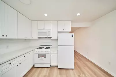 1103 S Hobart Boulevard, Los Angeles, CA 90006 - Photo 37