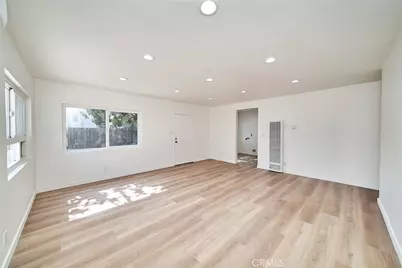 1103 S Hobart Boulevard, Los Angeles, CA 90006 - Photo 25