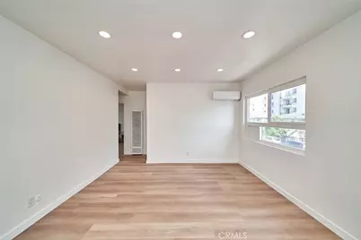 1103 S Hobart Boulevard, Los Angeles, CA 90006 - Photo 29