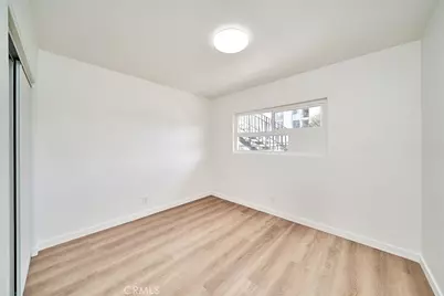 1103 S Hobart Boulevard, Los Angeles, CA 90006 - Photo 17