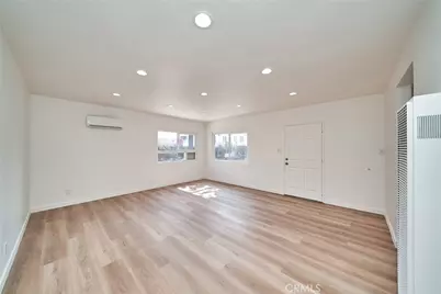 1103 S Hobart Boulevard, Los Angeles, CA 90006 - Photo 23