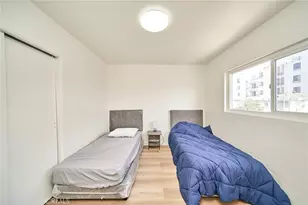 1103 S Hobart Blvd, Los Angeles, CA 90006 - Photo 39