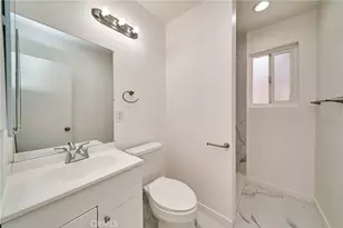 1103 S Hobart Blvd, Los Angeles, CA 90006 - Photo 11