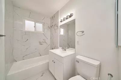 1103 S Hobart Boulevard, Los Angeles, CA 90006 - Photo 9