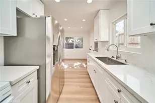 1103 S Hobart Blvd, Los Angeles, CA 90006 - Photo 7