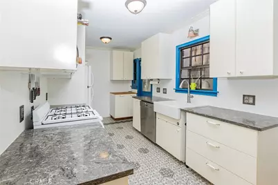 641 Canyon Drive, Glendale, CA 91206 - Photo 13