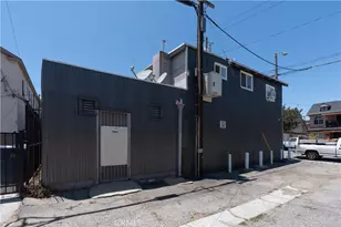 285 W 9th St, San Pedro, CA 90731 - Photo 3