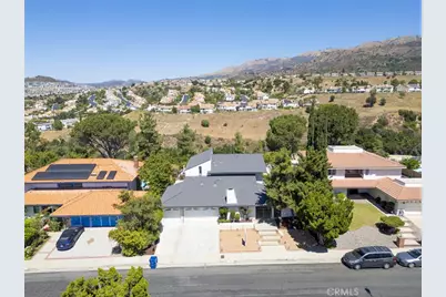 11801 Thunderbird Avenue, Porter Ranch, CA 91326 - Photo 51