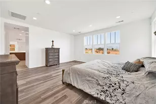 27642 Camellia Dr, Saugus, CA 91350 - Photo 31