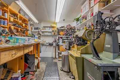 126 S Myrtle Avenue, Monrovia, CA 91016 - Photo 9