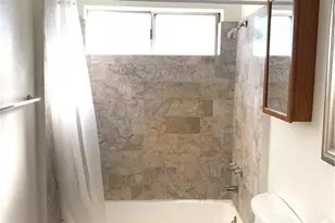 10136 Silverton Ave, Tujunga, CA 91042 - Photo 11