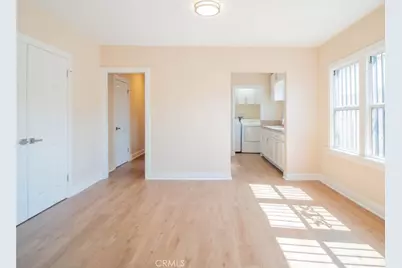 1805 W 35th Street, Los Angeles, CA 90018 - Photo 9
