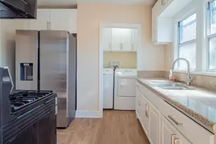 1805 W 35th St, Los Angeles, CA 90018 - Photo 13