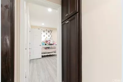 4710 Ventura Canyon Avenue, Sherman Oaks, CA 91423 - Photo 17