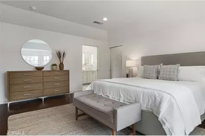 10452 Lindbrook Drive, Los Angeles, CA 90024 - Photo 31