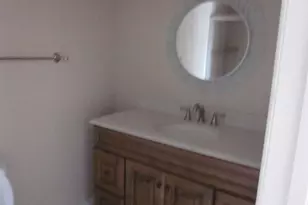 9542 Via Venezia, Burbank, CA 91504 - Photo 5