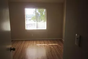 9542 Via Venezia, Burbank, CA 91504 - Photo 11