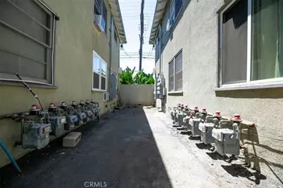 15445 Vanowen Street, Van Nuys, CA 91406 - Photo 15