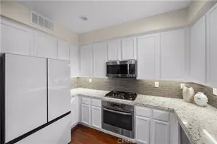 27503 Wellsley Way, Valencia, CA 91354 - Photo 11