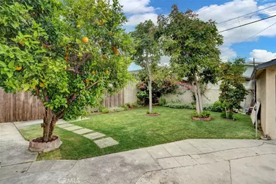 1417 S Norton Avenue, Los Angeles, CA 90019 - Photo 29