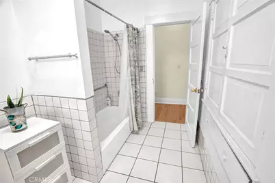 1417 S Norton Avenue, Los Angeles, CA 90019 - Photo 15