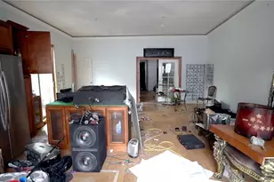 9928 Sunland Blvd, Sunland, CA 91040 - Photo 9