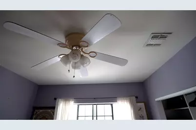 9928 Sunland Boulevard, Sunland, CA 91040 - Photo 19