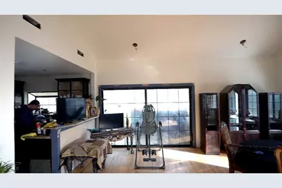 9928 Sunland Boulevard, Sunland, CA 91040 - Photo 15