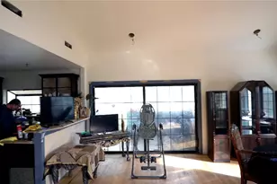 9928 Sunland Blvd, Sunland, CA 91040 - Photo 15