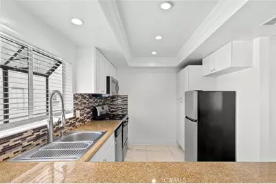 14715 Saticoy Street #13, Van Nuys, CA 91405 - Photo 13