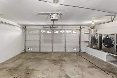 14715 Saticoy Street #13, Van Nuys, CA 91405 - Photo 31