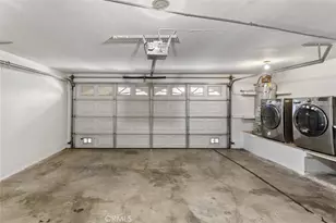 14715 Saticoy St, Van Nuys, CA 91405 - Photo 31