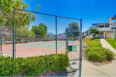 10435 Newhome Avenue #7, Sunland, CA 91040 - Photo 51