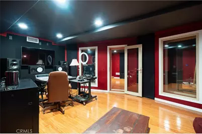 375 Berkshire Avenue, La Canada Flintridge, CA 91011 - Photo 55