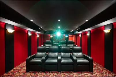 375 Berkshire Avenue, La Canada Flintridge, CA 91011 - Photo 53