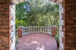 375 Berkshire Ave, La Canada Flintridge, CA 91011 - Photo 7