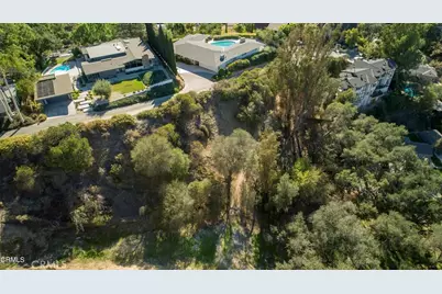 3226 Menlo Drive, Glendale, CA 91208 - Photo 3