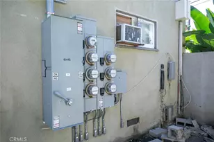 15445 Vanowen St, Van Nuys, CA 91406 - Photo 17