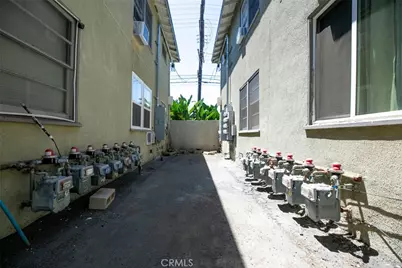 15445 Vanowen Street, Van Nuys, CA 91406 - Photo 15