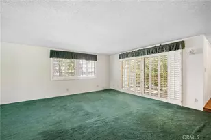 9555 Via Venezia, Burbank, CA 91504 - Photo 7
