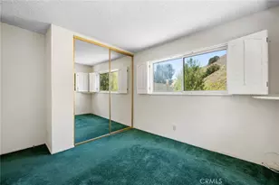 9555 Via Venezia, Burbank, CA 91504 - Photo 23