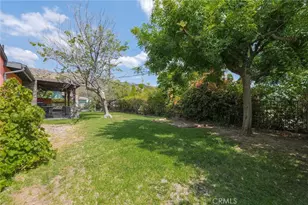 2528 N Orchard Dr, Burbank, CA 91504 - Photo 45