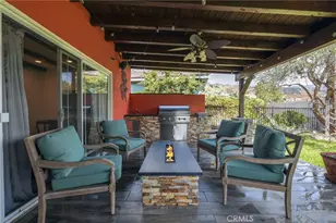 2528 N Orchard Dr, Burbank, CA 91504 - Photo 39