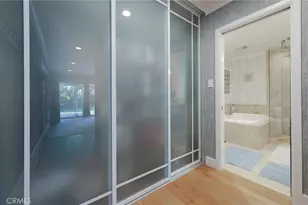 2528 N Orchard Dr, Burbank, CA 91504 - Photo 35