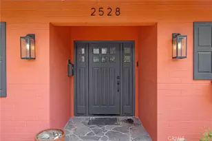 2528 N Orchard Dr, Burbank, CA 91504 - Photo 53