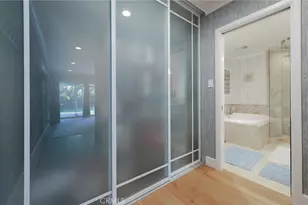 2528 N Orchard Dr, Burbank, CA 91504 - Photo 35